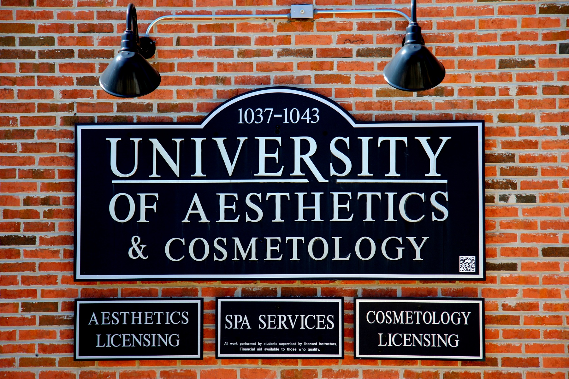 Downers Grove Beauty School – Cosmetology & Aesthetics | University of Aesthetics & Cosmetology